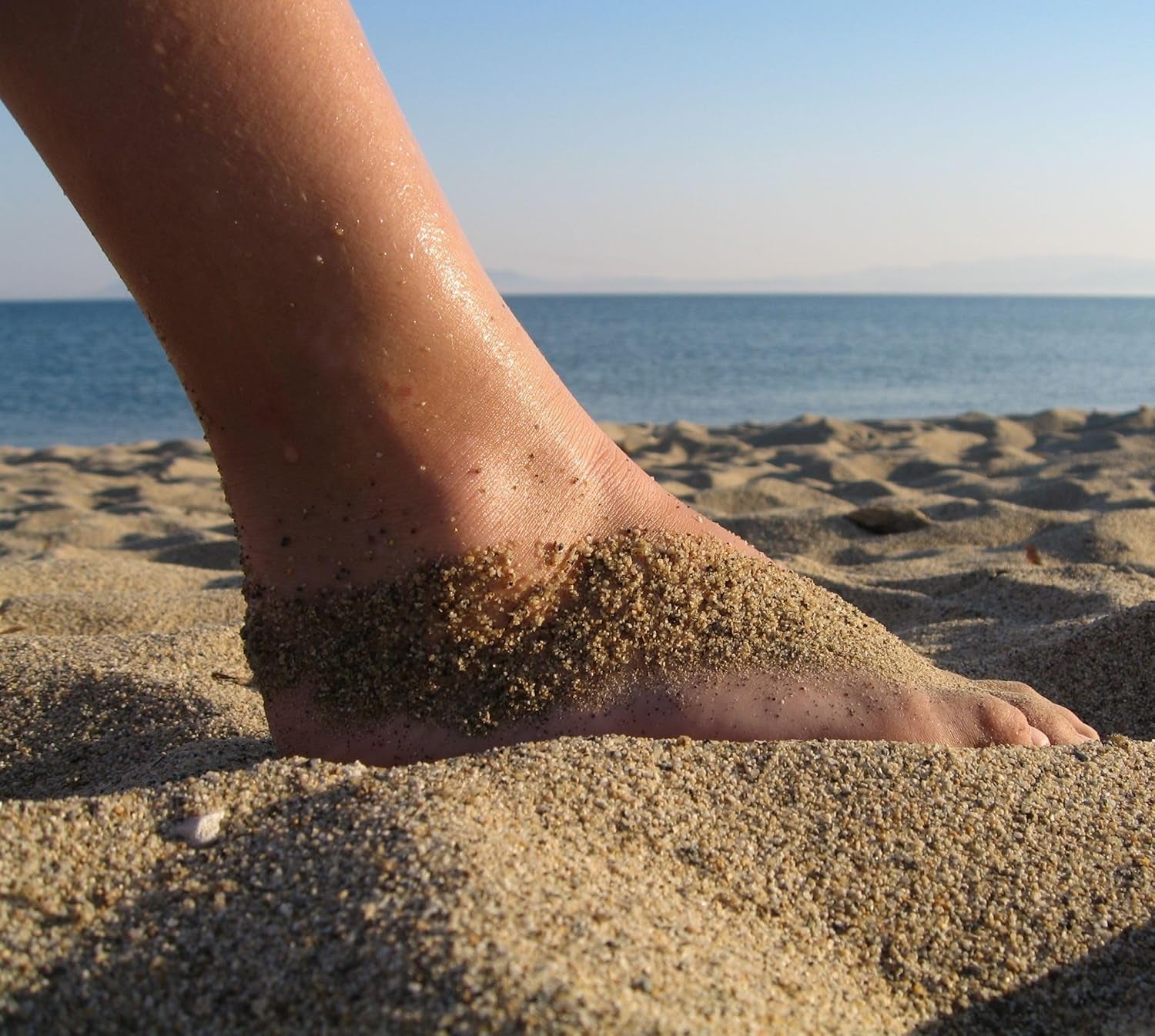 Sand Away Beach Powder Sand Remover for Legs Feet Holiday Travel Body Care 226G
