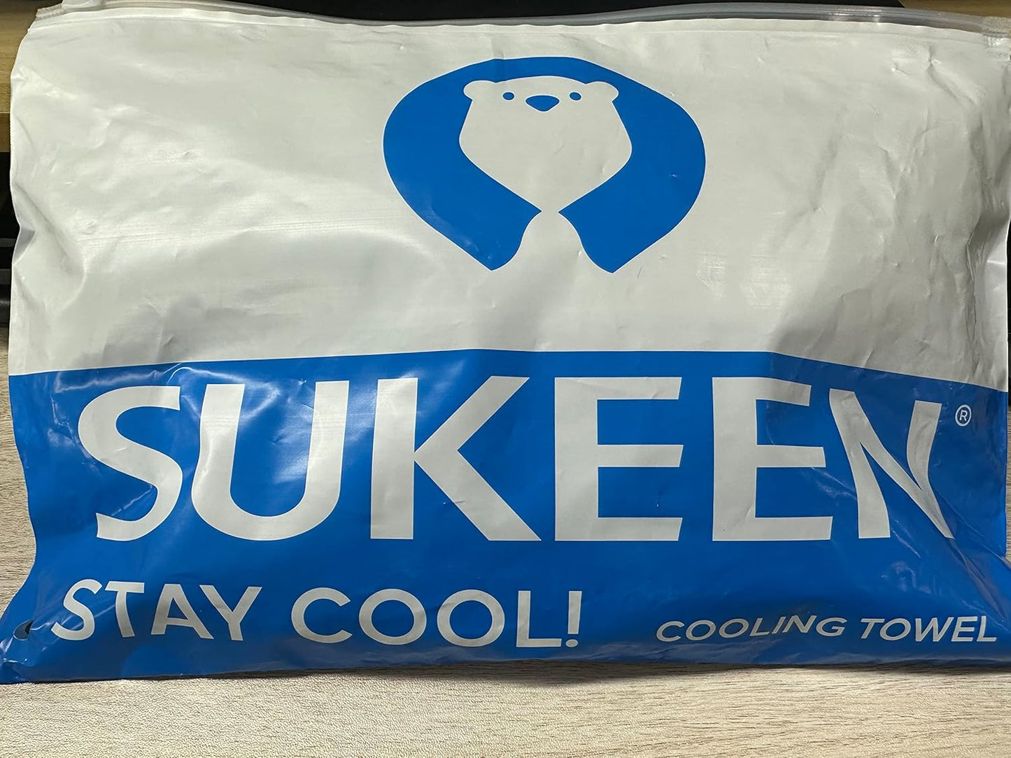 Stay Cool This Summer with Our 4 Pack of Microfiber Cooling Towels - Perfect for Sports, Yoga, and Outdoor Adventures!